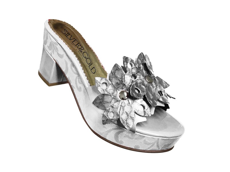 white - 188 flower web